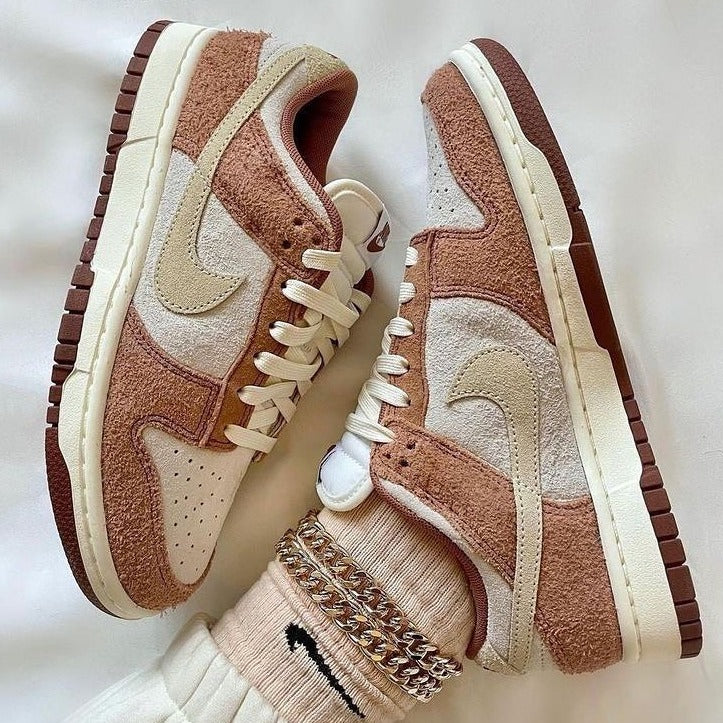 Mocha Beige Custom Sneakers Dunk