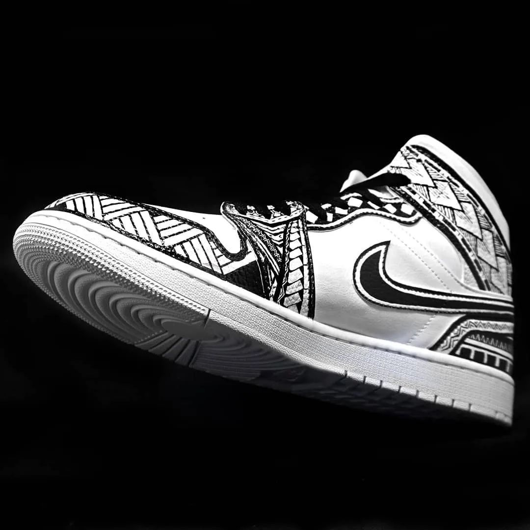 Black Doodle Custom Sneakers Air Jordan 1