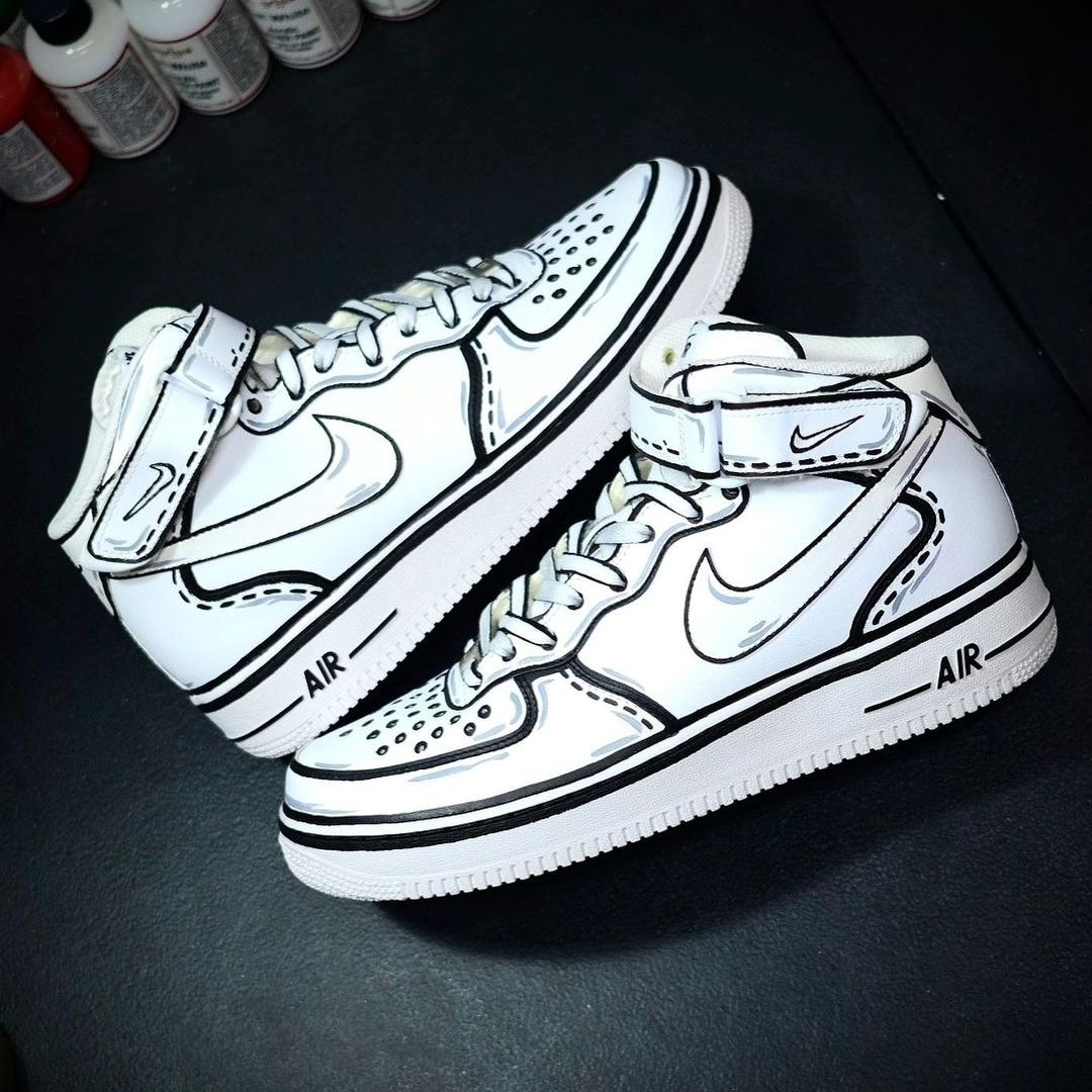 Black Lines Custom Sneakers Air Force 1 Mid