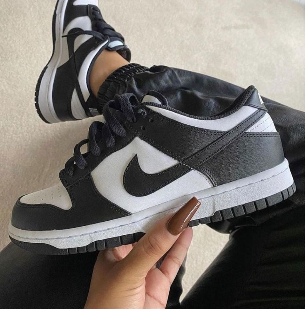 Black Sneakers Custom Dunk