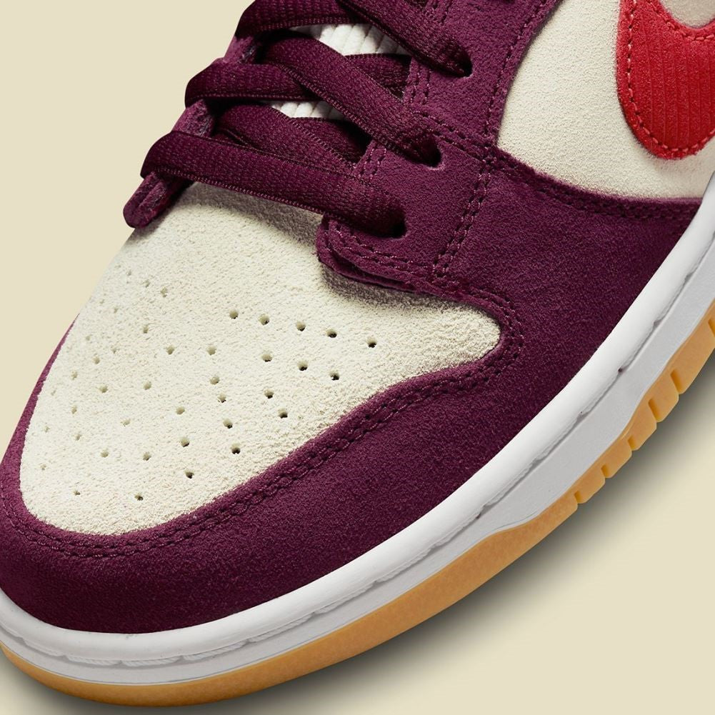 Girl Skate Custom Sneakers SB Dunk