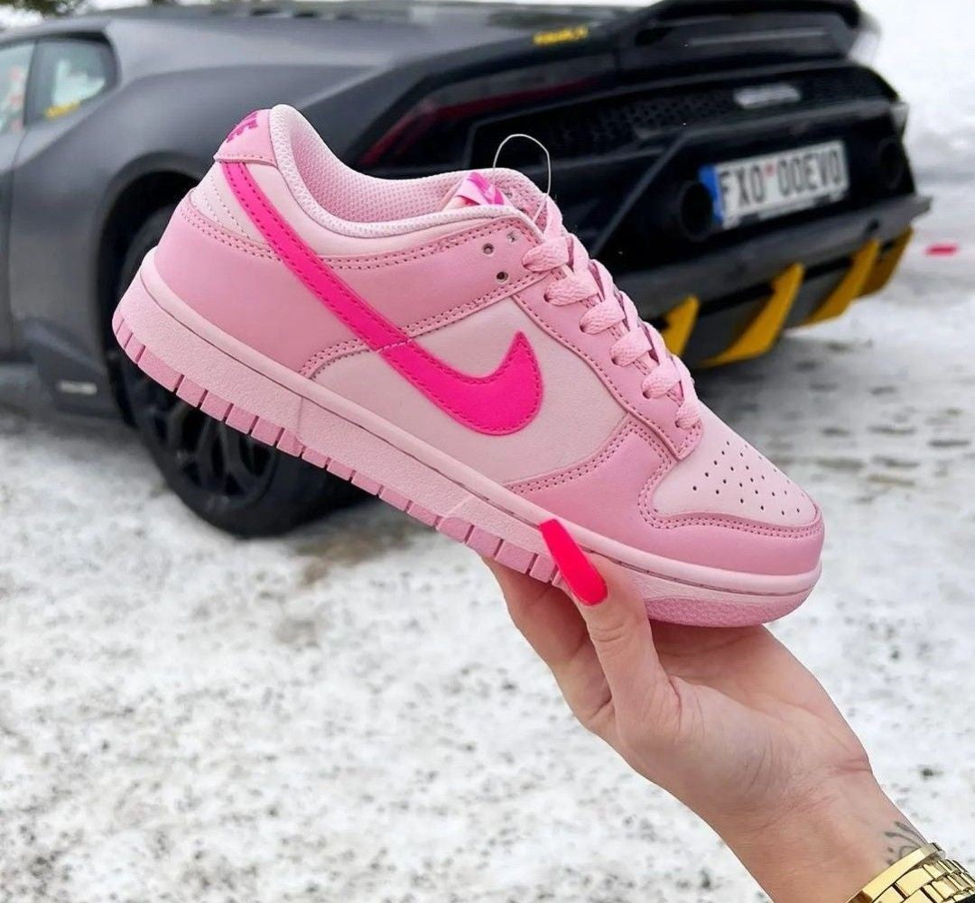 Triple Pink Sneakers Custom Dunk