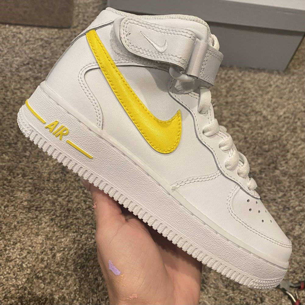 Yellow Smooth Custom Sneakers Air Force 1 Mid