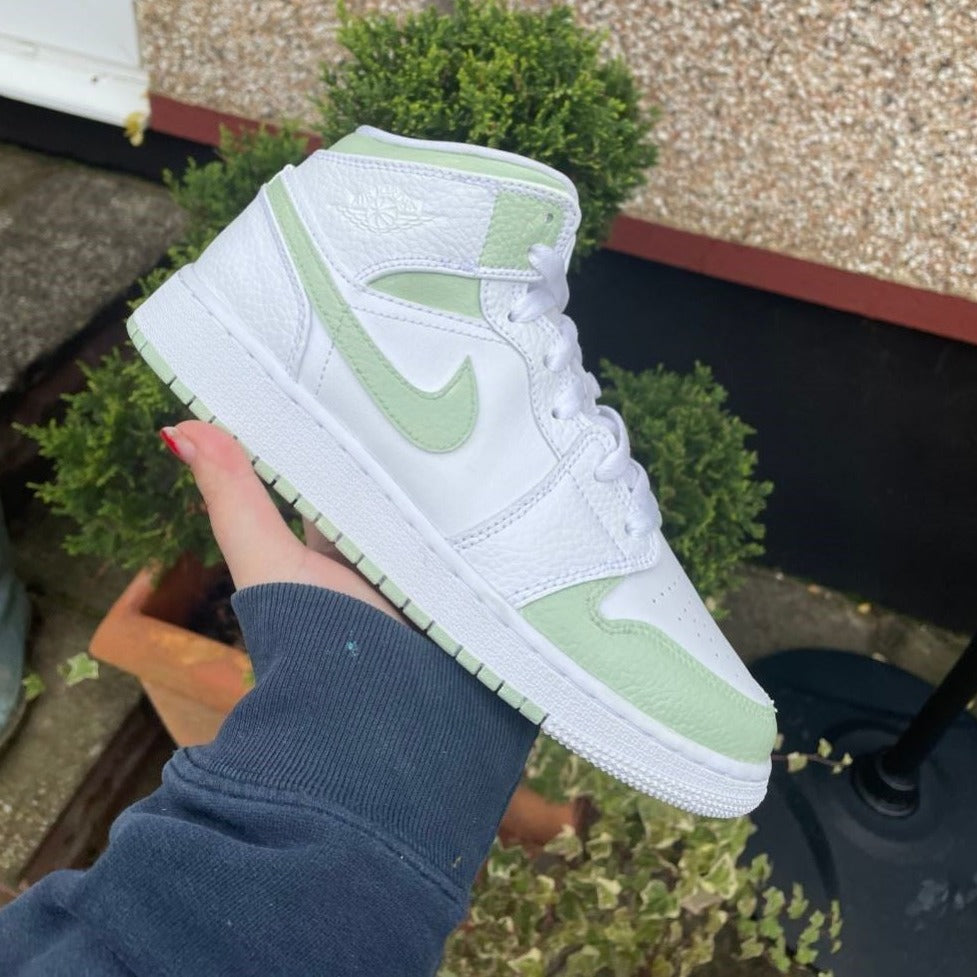 Soft Green Custom Sneakers Air Jordan 1