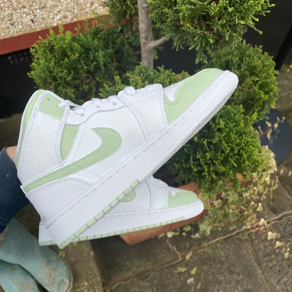 Soft Green Custom Sneakers Air Jordan 1